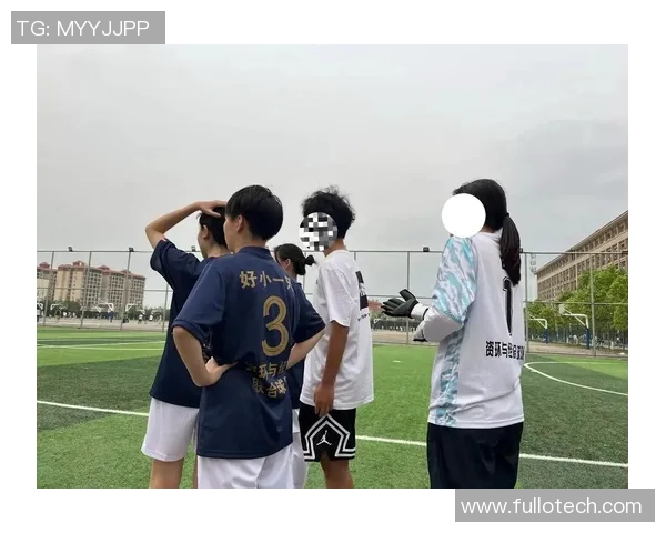 学历最低却闪耀绿茵场的足球明星女孩的奋斗故事